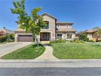 ELEGANT COUNTRY LIVING IN SPACIOUS FAMILY HOME