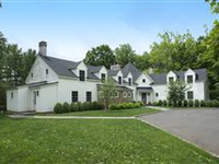 SOPHISTICATED LIVING WITH VIEWS
