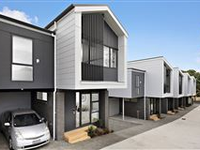 CONTEMPORARY AND EFFORTLESS NEW HOME