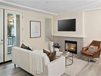 LUXURIOUS AND MODERN LIVING