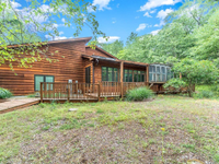 QUALITY RANCH HOME IN BEAUTIFUL LAKE COMMUNITY